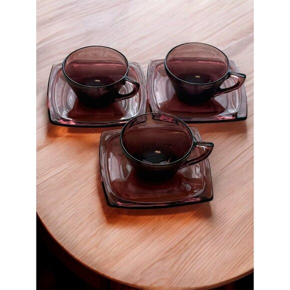 Hazel Atlas Moroccan Amethyst Purple Glass Cup & Square Saucer Set - Picture 10 of 14